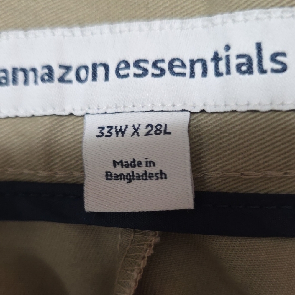 Amazon Essentials Men's Khaki Chinos - Picture 4 of 5
